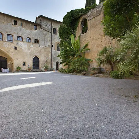 Ξενοδοχείο La Badia Di 4*