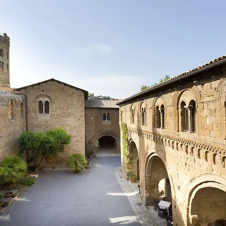 La Badia Di 4* אורביאטו